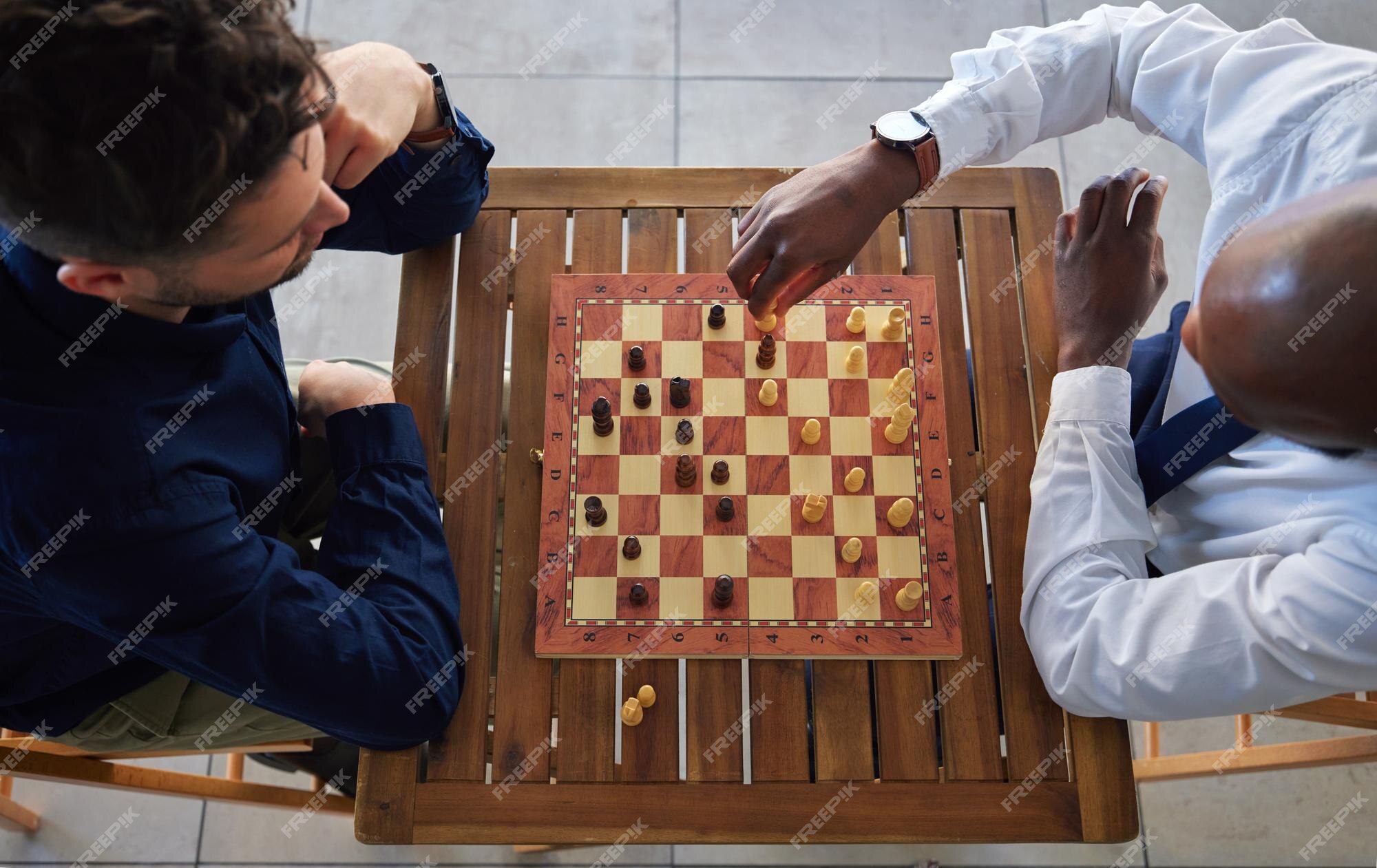 Checkmate: How to Play Chess Online With Friends