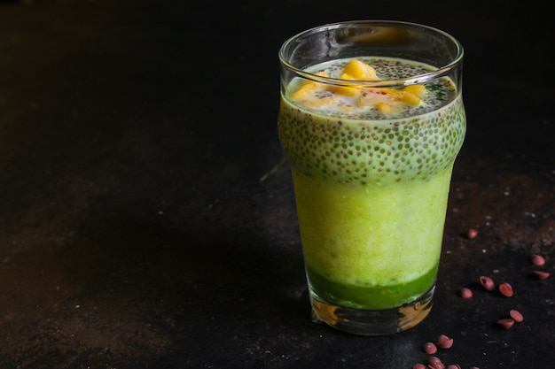 Photo chia matcha pudding, tasty and healthy food, menu. food.  copyspace