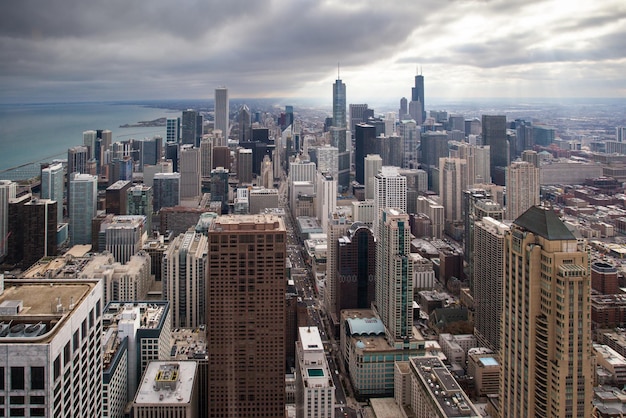 Foto lo skyline di chicago in un tempestoso giorno d'inverno nell'illinois usa