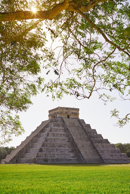 Photo chichen itza el templo kukulcan temple