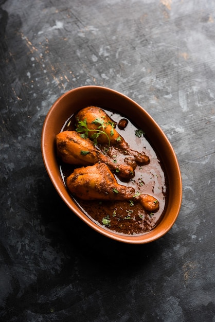 脚またはバチ付きチキンカレーまたはMurgTangriまたはtangdimasala