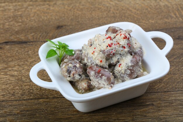 Chicken hearts in cream souce