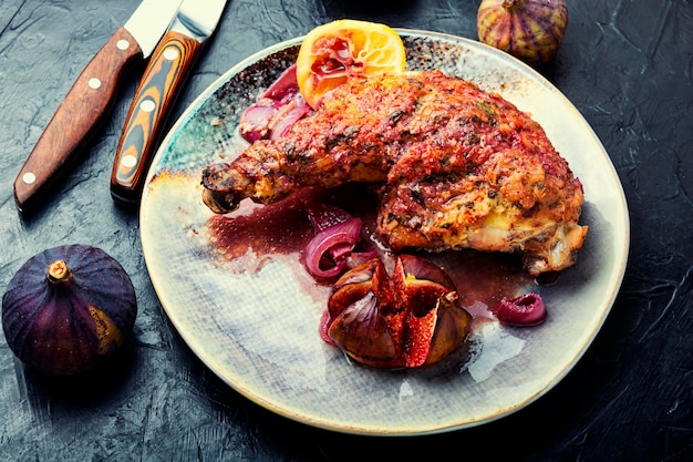 Chicken leg with figs in Greek