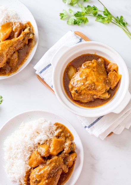 Chicken Massaman Curry Paste with Rice