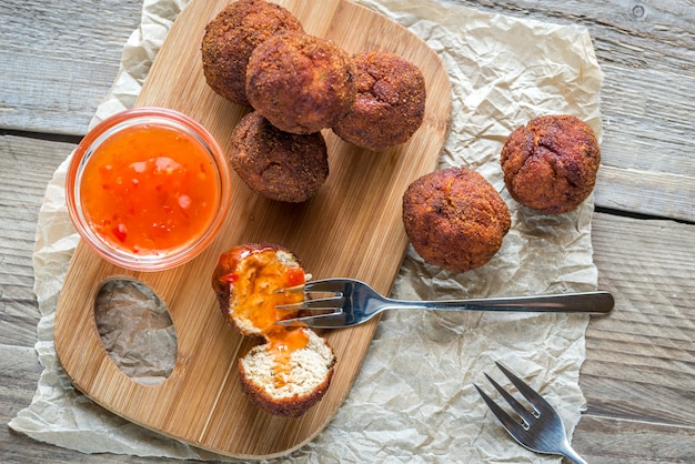 Chicken meatballs with spicy thai sauce