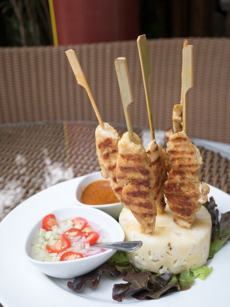 チキンサタイまたはチキンケバブ