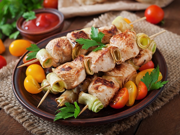 Chicken shish kebab with zucchini