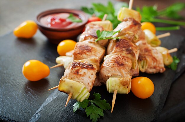 Chicken shish kebab with zucchini