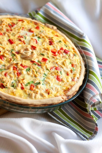 Chicken tart with paprika and goat cheese