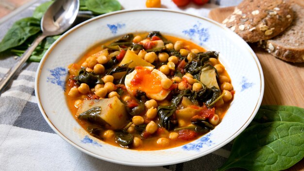 Chickpea stew with spinach and chorizo