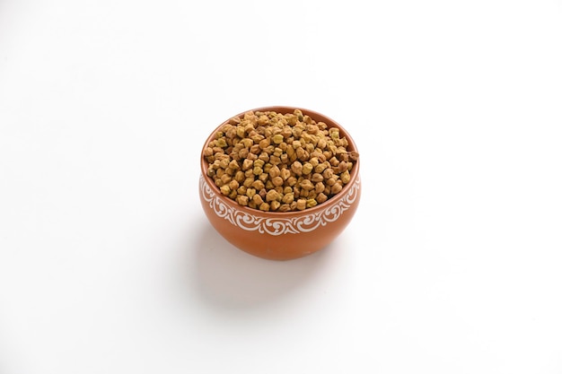 Photo chickpeas gram in wood bowl