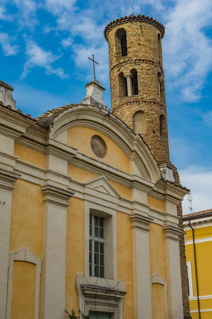 Chiesa dei santi giovanni e paolo in ravenna, italië