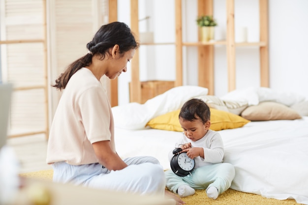 Child learning the time