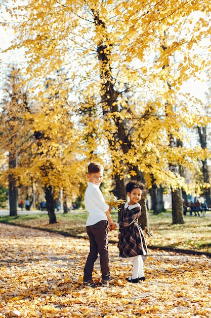 Bambini in un parco