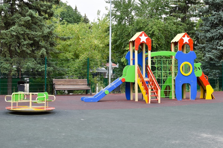 Photo children's colorful outdoor playground. facilities for children's games.