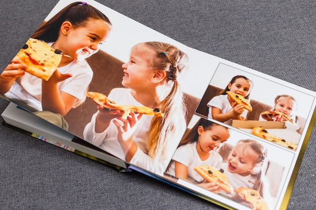 children's photo book, children eat pizza