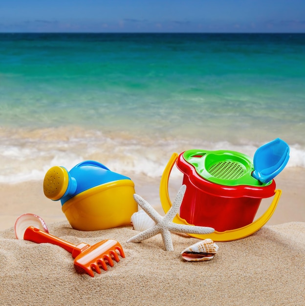 Children's toys for playing on the sand Children's shovel bucket and molds