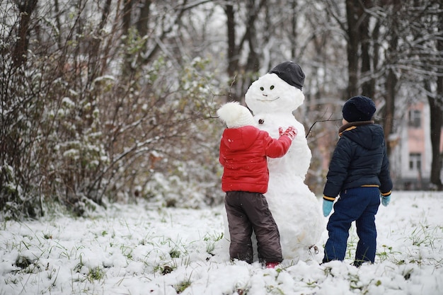 Children in winter park play