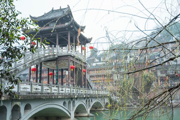 В старом китайском городе реки протекают по утрам