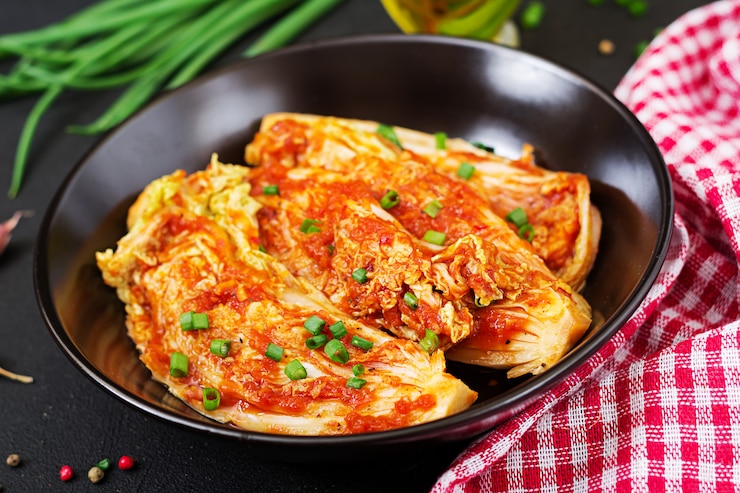 Photo chinese cabbage. kimchi cabbage. korean traditional food