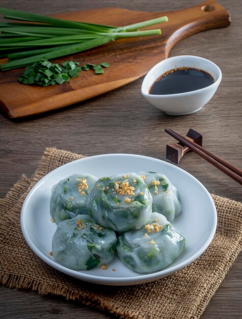 chinese chive dumplingssteamed dumpling stuffed with garlic chives with sauce