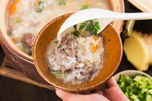 中華料理：牛肉のキャセロールのお粥