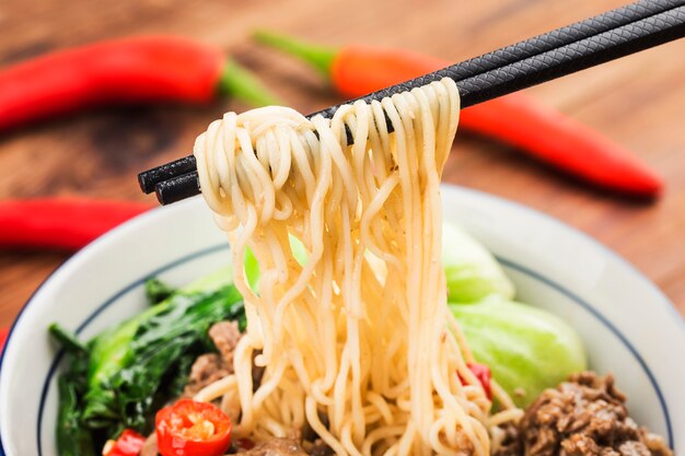 中華料理：牛肉麺