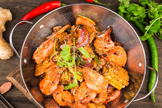 Photo a chinese dish griddle shrimp