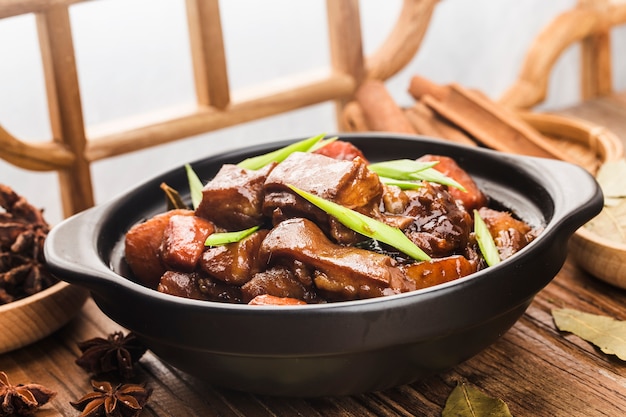 Chinese keuken: een bord met gestoofd lamsvlees