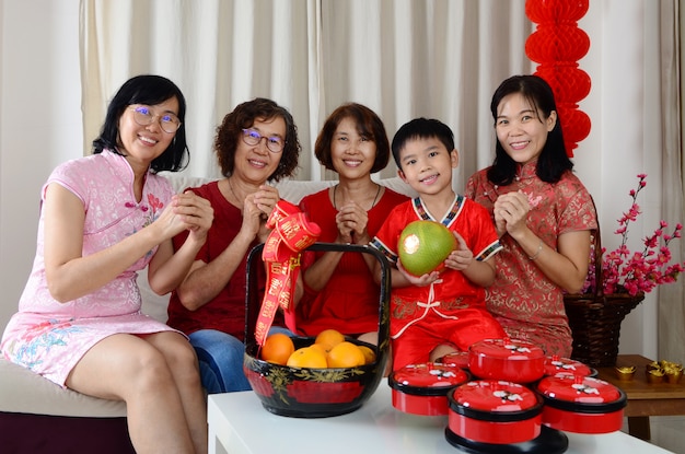 家族の中国の新年