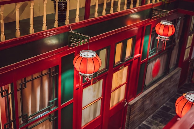 Китайский новый год традиционные украшения красные восточные фонари