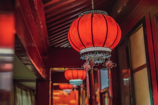 中国の旧正月のための中国の赤い提灯新年の祭りの間に中国の提灯