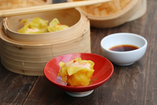 Chinese shrimp steamed dumplings 