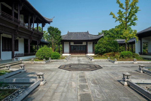 중국 스타일의 정원 풍경 중국 샤오싱의 디단 호수 공원