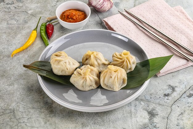 Photo chinese traditional steamed dumpligs momo