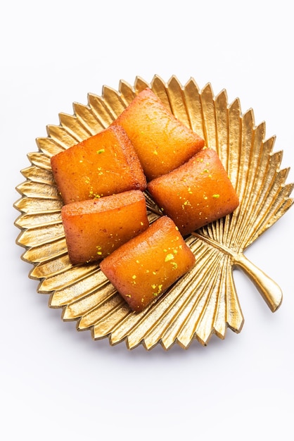 Chitrakoot chitrakut is Bengali Indian sweet made from Paneer flour semolina khoya sugar