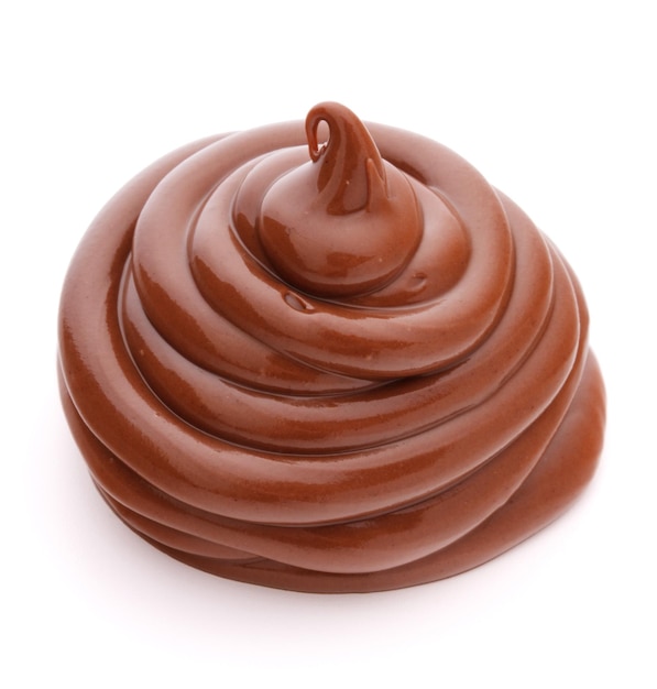 Chocolade crème swirl geïsoleerd op een witte achtergrond knipsel