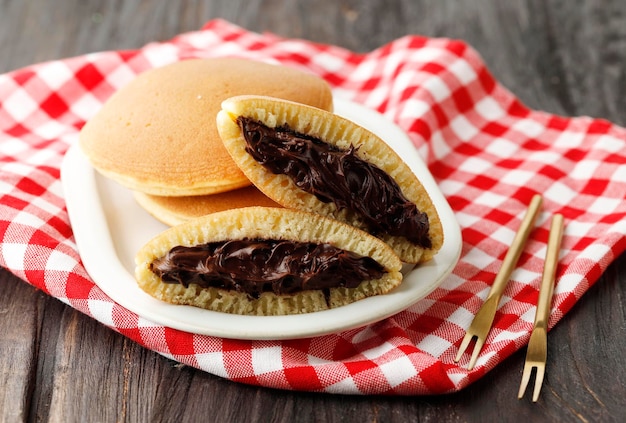 Chocolade Dorayaki Japanse Dubbele Pannenkoek Met Choco Pasta