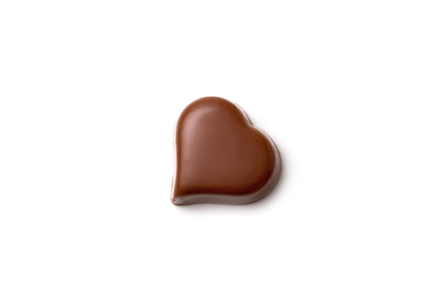 Chocolade hartvormige snoep op witte achtergrond, Saint Valentine day