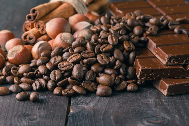 Chocolade, hazelnoten en koffiebonen