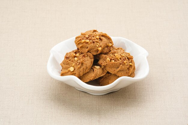 Chocolade koekjes met pinda's