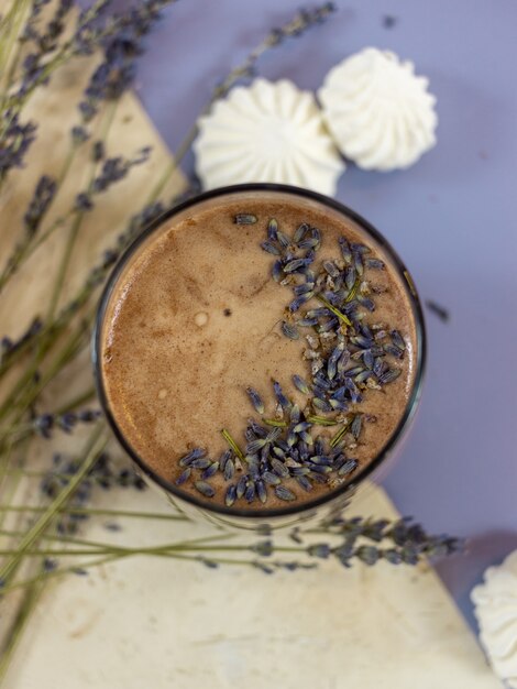 chocolade shake op tafel