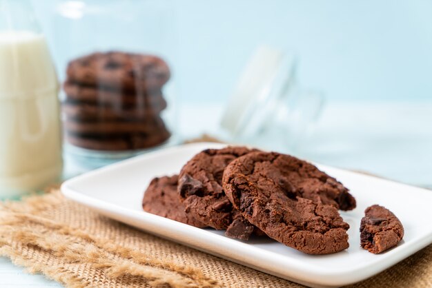 chocoladekoekjes met chocoladeschilfers