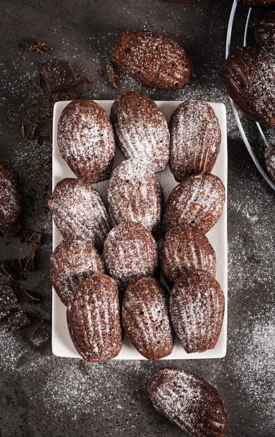 Chocoladekoekjes op zwarte lijst