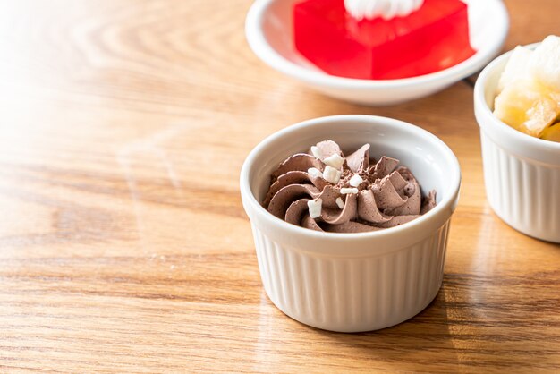 chocolademousse in kom