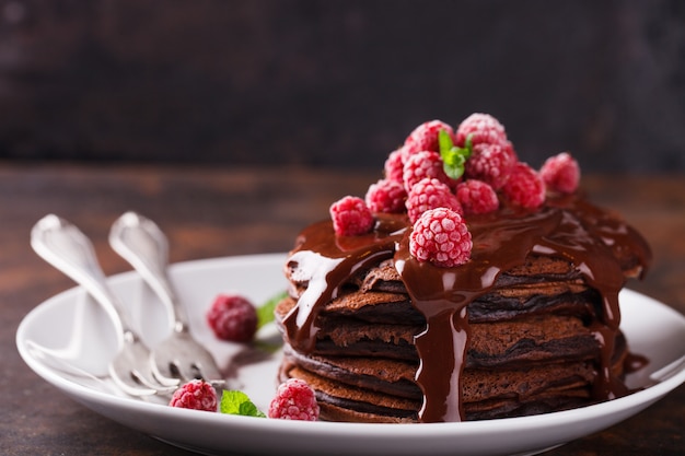 Chocoladepannekoek met chocoladeglans