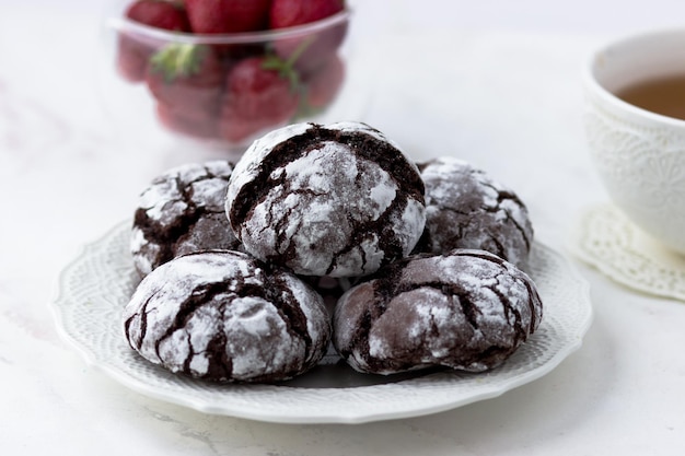 Chocoladeschilferkoekjes met close-upscheuren Heerlijke traktatie