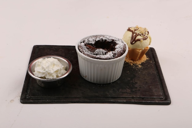 Chocoladesoufflé met ijs