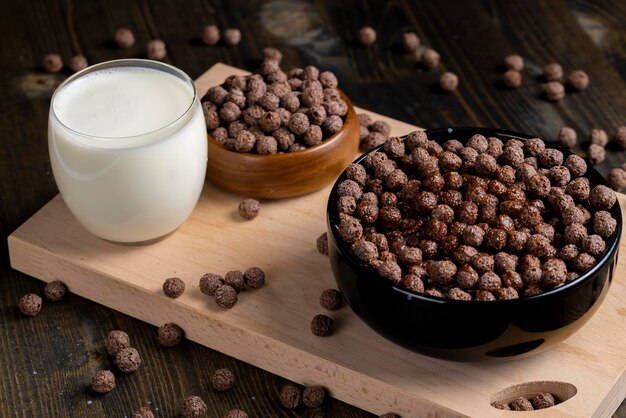 Chocolate balls are used as a dry breakfast with the addition of milk or yogurt