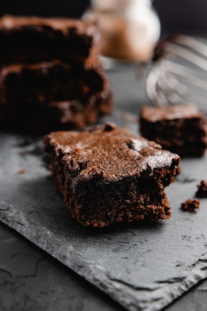 Chocolate Brownie op zwarte leisteen